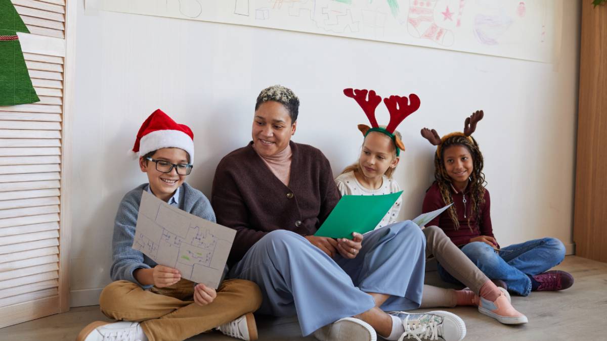 Célébrer la Magie de Noël à l’École : Activités Festives pour Techniciens en Loisir