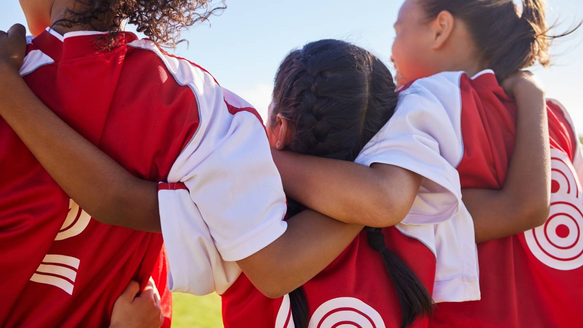 Garantir la sécurité de votre enfant dans sa pratique du sport grâce à la règle de deux